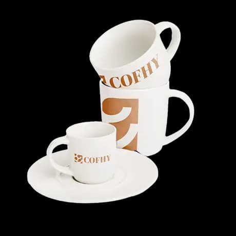 Kopjes met schoteltjes als serie