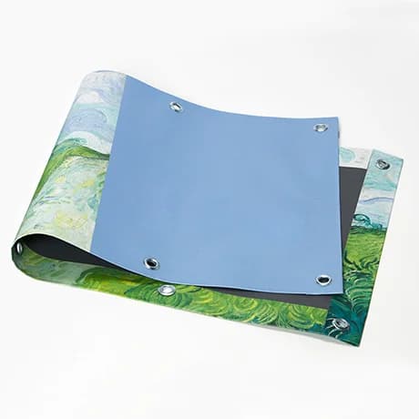 Op maat bedrukt ProPES Outdoor spandoek,
duurzaam en weerbestendig voor buitenpromotie.