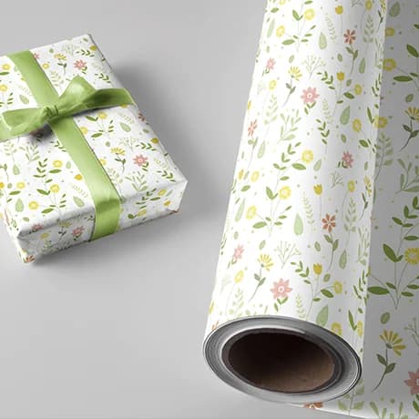 Gepersonaliseerd cadeaupapier met op maat gemaakte bedrukking voor een unieke presentatie