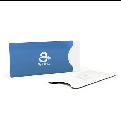 Rangez et protégez vos tickets avec des étuis pratiques et élégants. Idéal pour événements, transports et promotions.