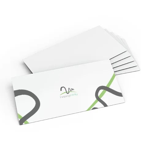 Stevige enveloppen zonder venster met plakstrip voor discrete en professionele verzending