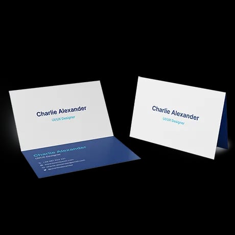Carte de visite pliable avec finition professionnelle